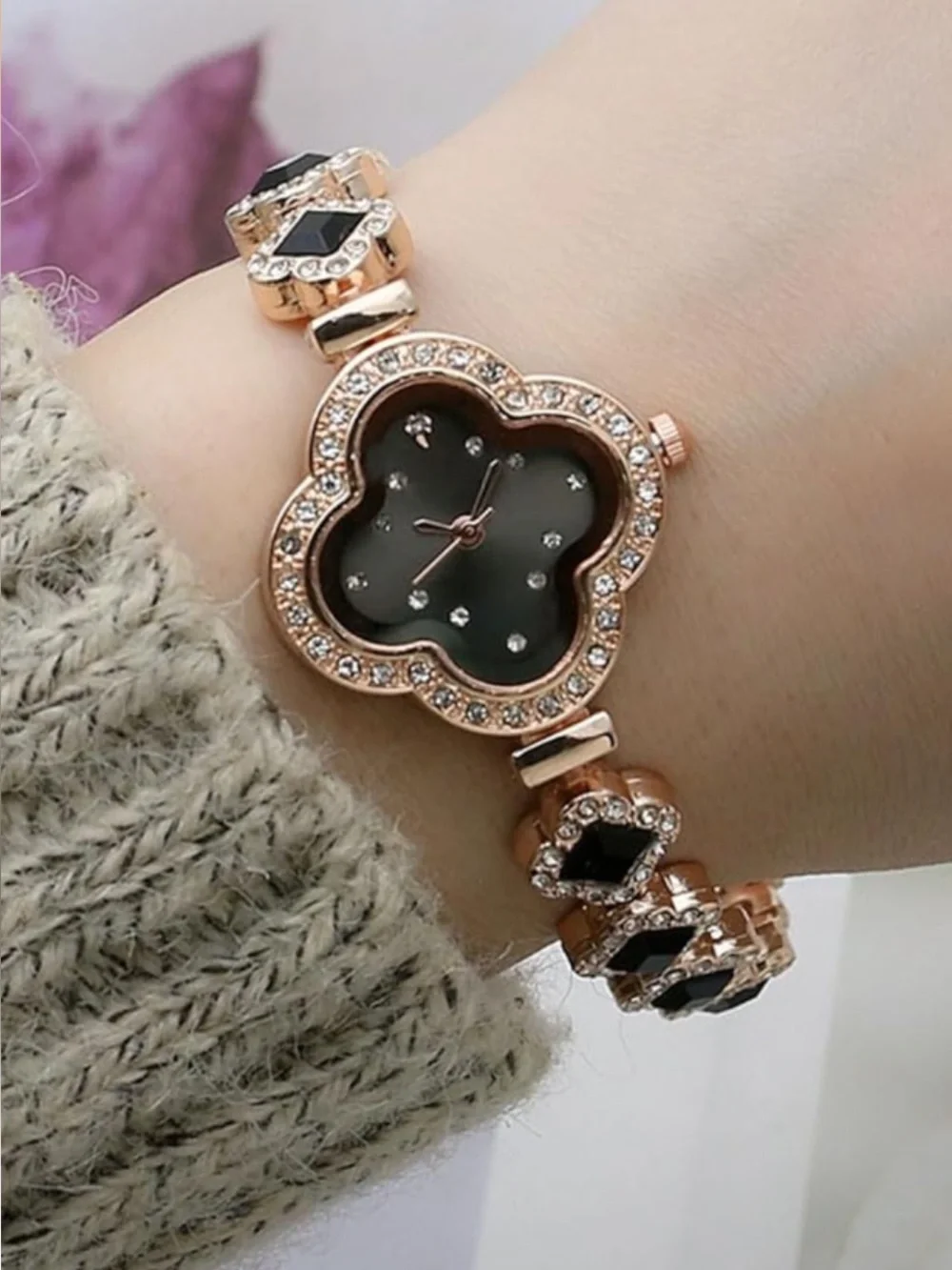 Watch-Black 4 Leaf Clover Rose Gold Watches, Diamond like Bracelet Slim Watch